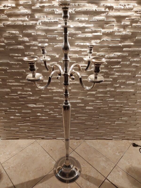 Chandelier – Image 5