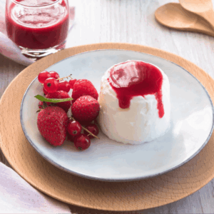 Faisselle à la Crème et Coulis de Fruits Rouges